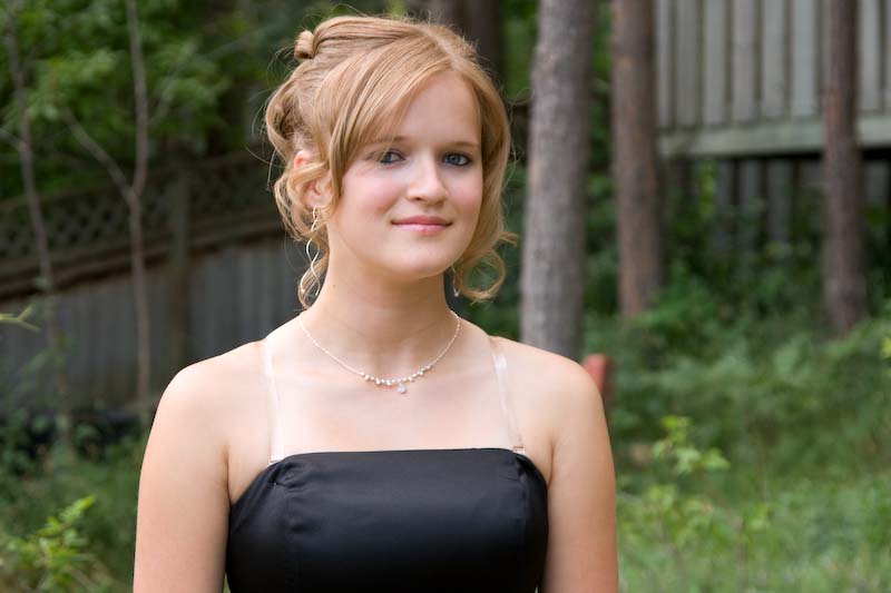 05 Photo Shoot In Backyard